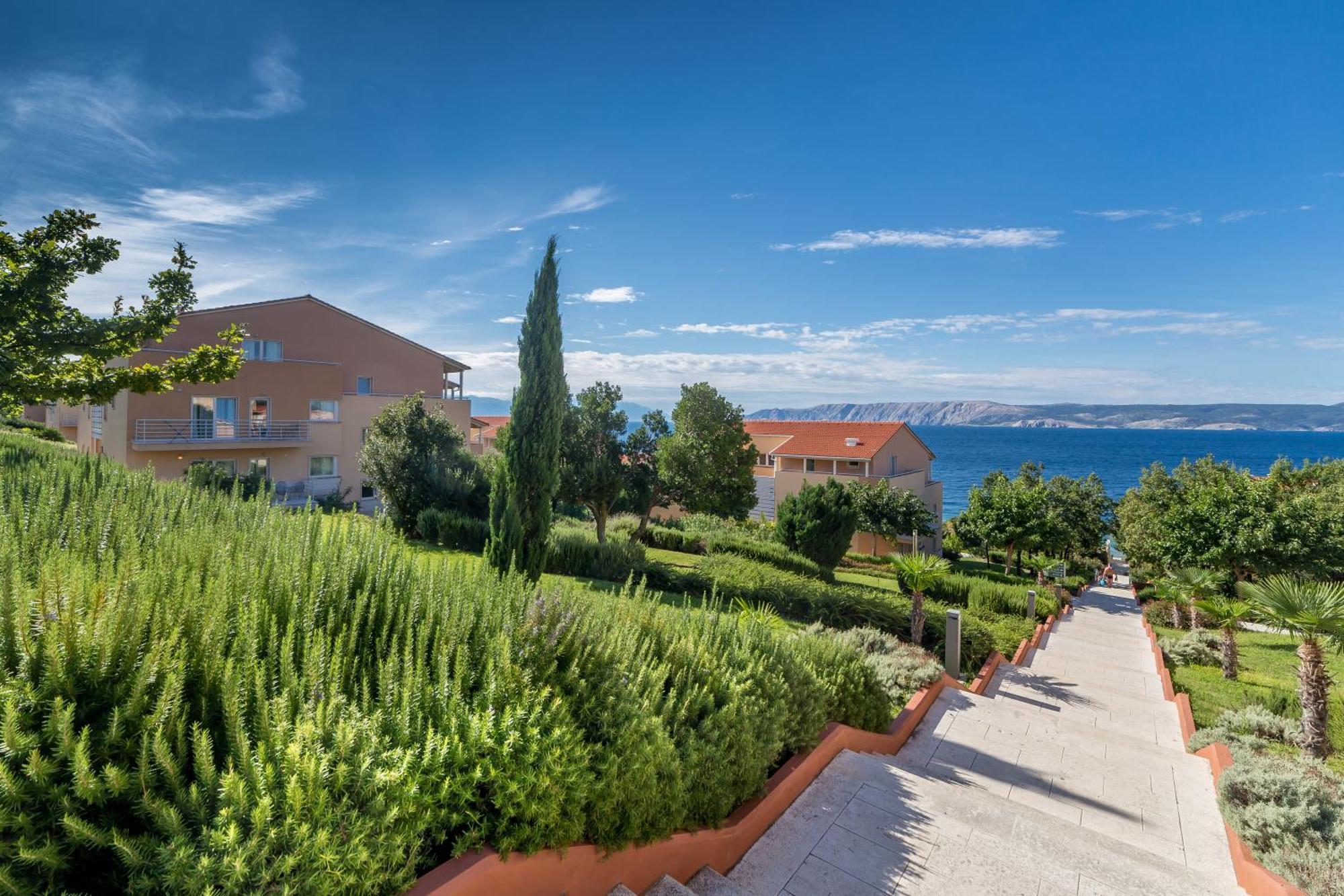 Apartments Grand Novi Vinodolski Resort ภายนอก รูปภาพ