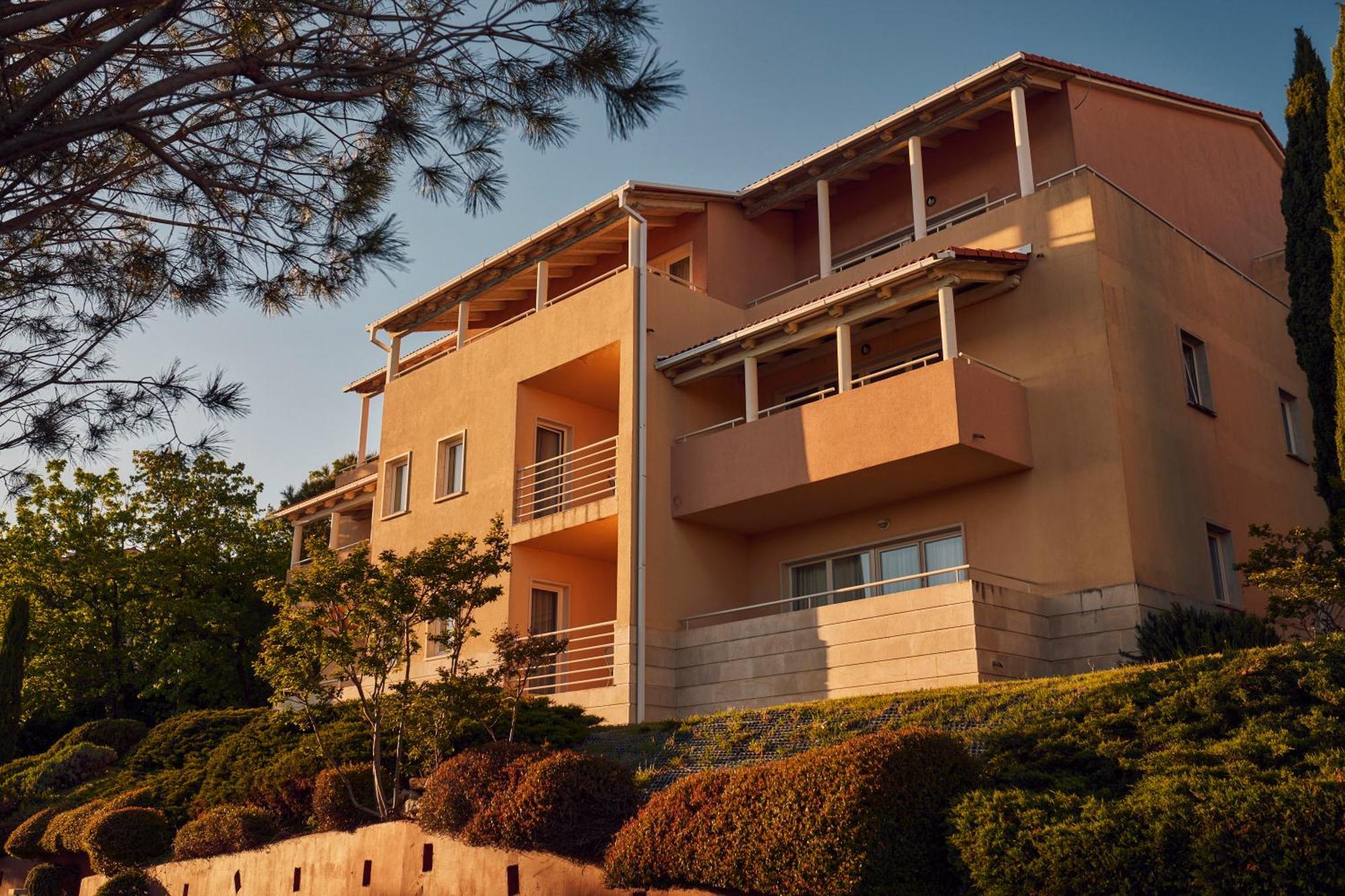 Apartments Grand Novi Vinodolski Resort ภายนอก รูปภาพ
