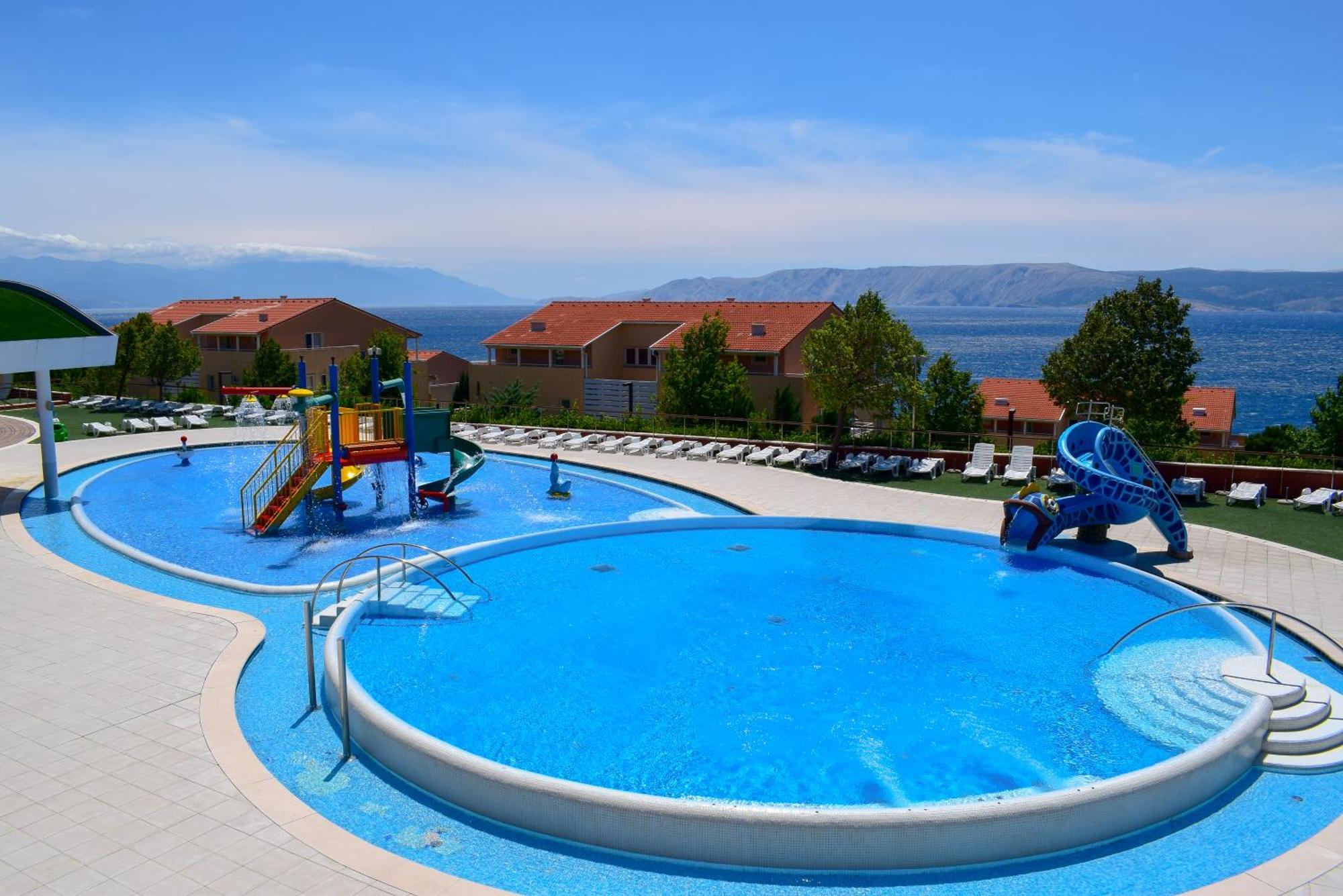 Apartments Grand Novi Vinodolski Resort ภายนอก รูปภาพ